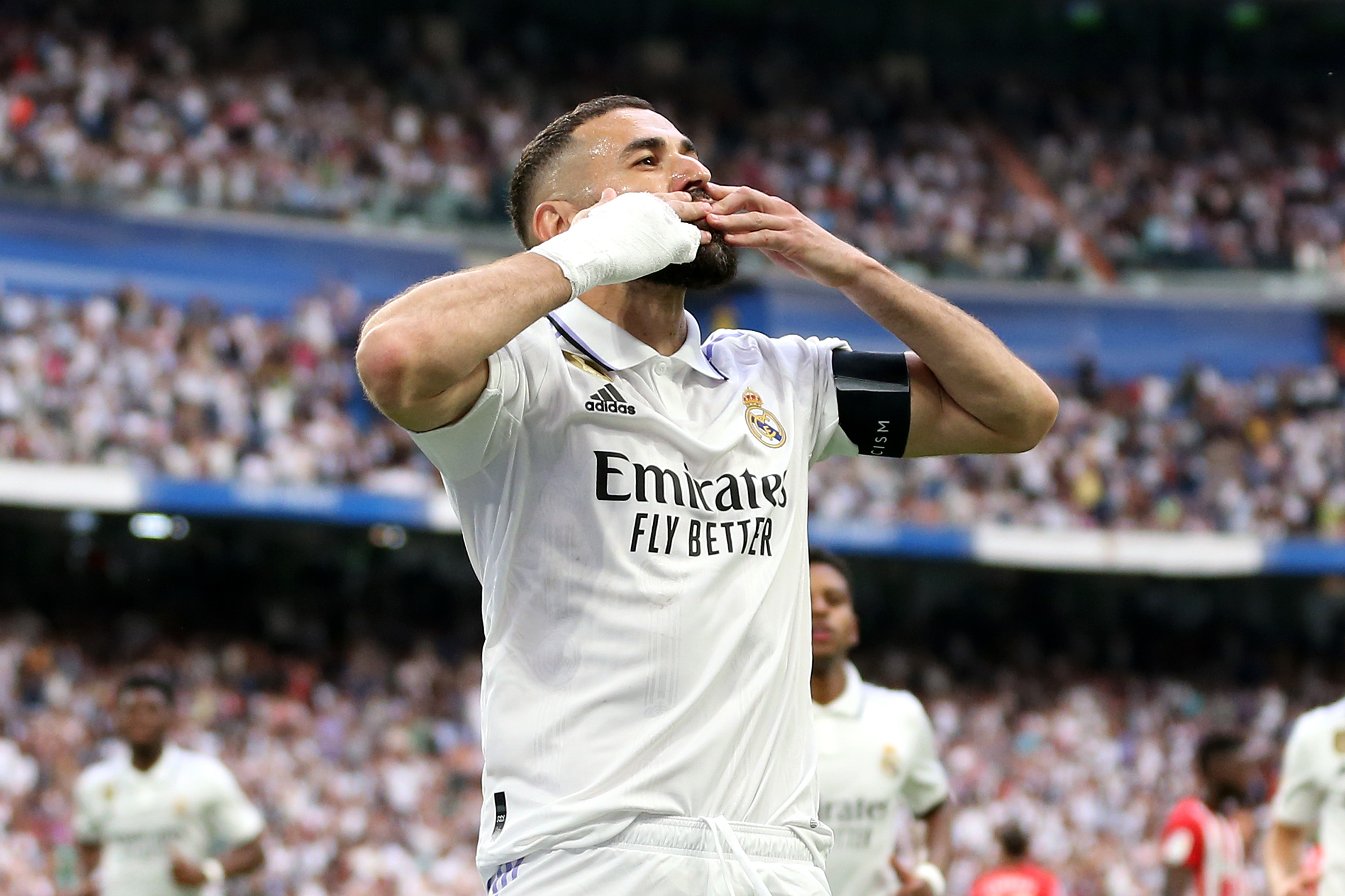 Karim Benzema scores on final Real Madrid appearance and breaks Cristiano Ronaldo record | talkSPORT